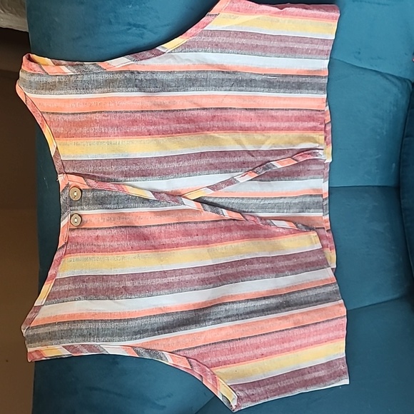 Striped cropped top with open back and matching shorts S - Picture 2 of 4